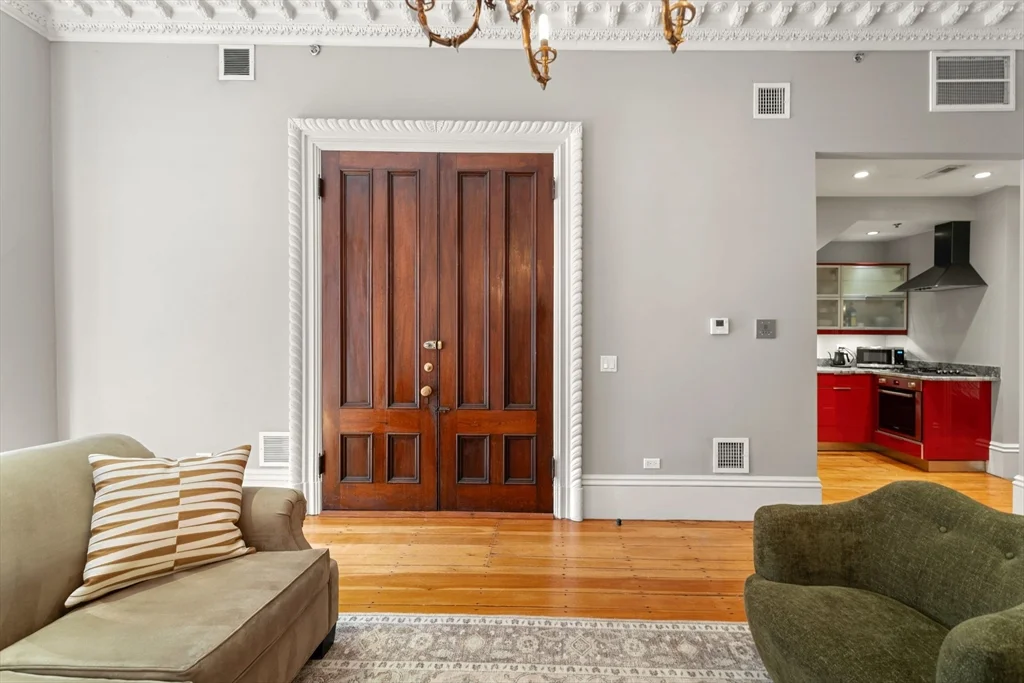 1 bed, 1 bath apartment for rent at 35 Union Park Unit 3, South End — photo 3 of 38