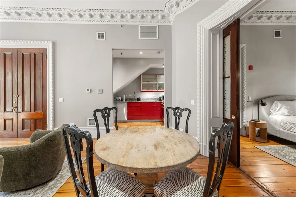 1 bed, 1 bath apartment for rent at 35 Union Park Unit 3, South End — photo 7 of 38