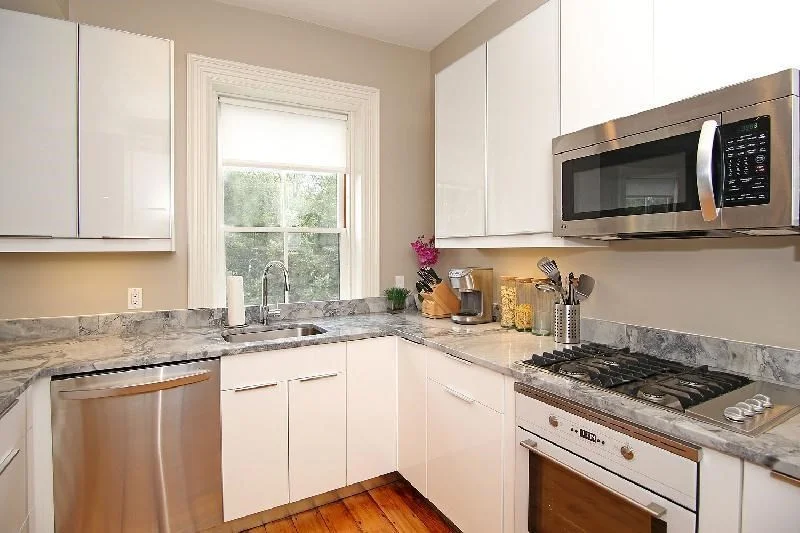 2 bed, 2 bath apartment for rent at 35 Union Park Unit 4, South End — photo 2 of 10
