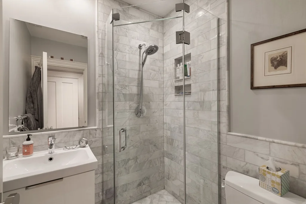 2 bed, 2 bath apartment for rent at 35 Union Park Unit 5, South End — photo 26 of 27