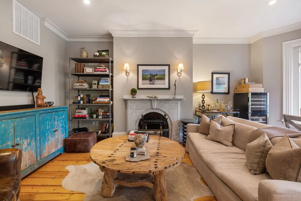 2 bed, 2 bath apartment for rent at 35 Union Park Unit 5, South End — photo 3 of 27