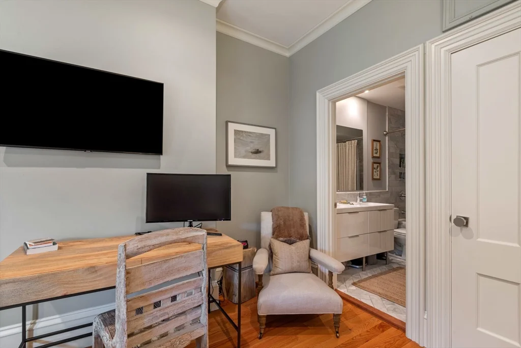 2 bed, 2 bath apartment for rent at 35 Union Park Unit 5, South End — photo 20 of 27