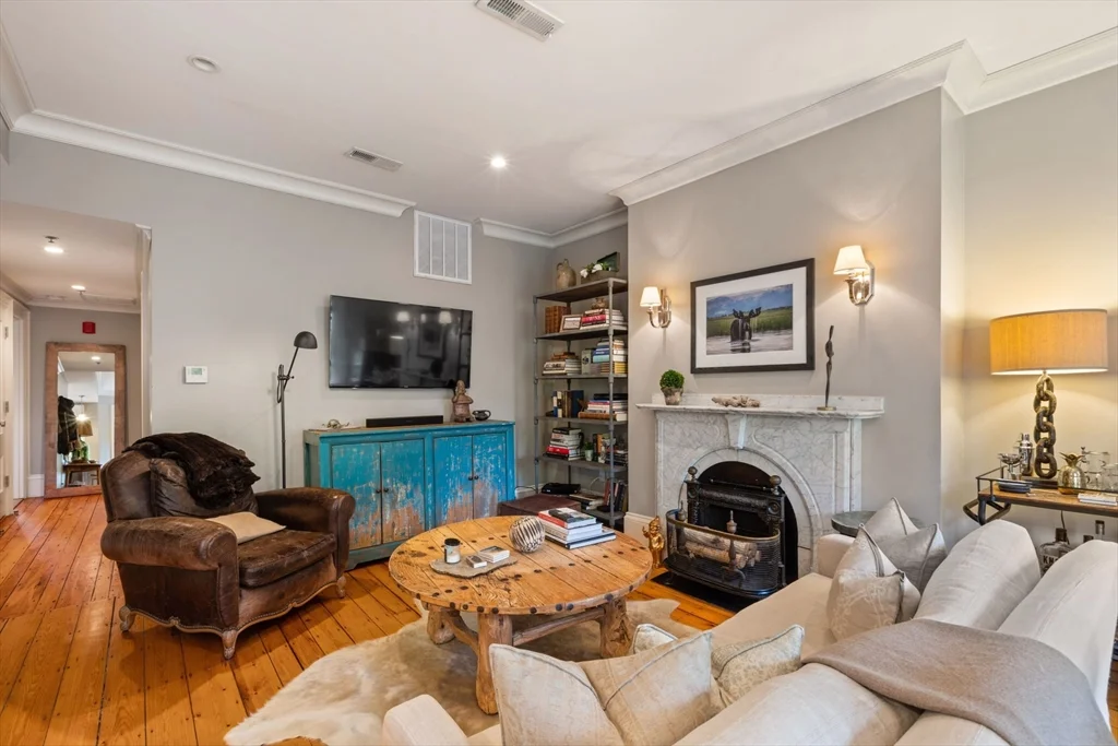 2 bed, 2 bath apartment for rent at 35 Union Park Unit 5, South End — photo 4 of 27