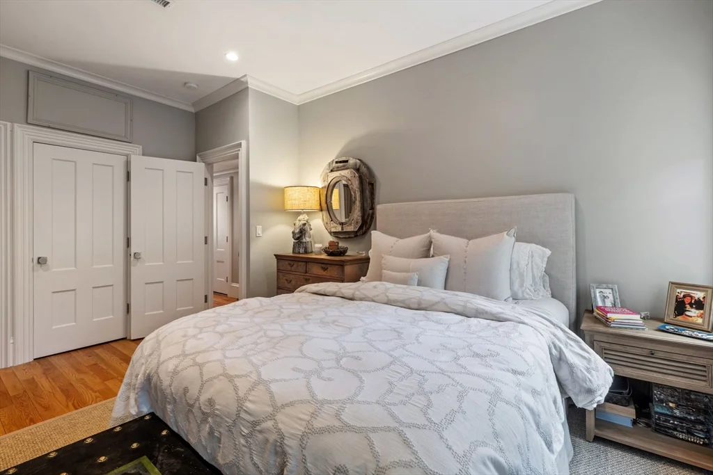 2 bed, 2 bath apartment for rent at 35 Union Park Unit 5, South End — photo 18 of 27