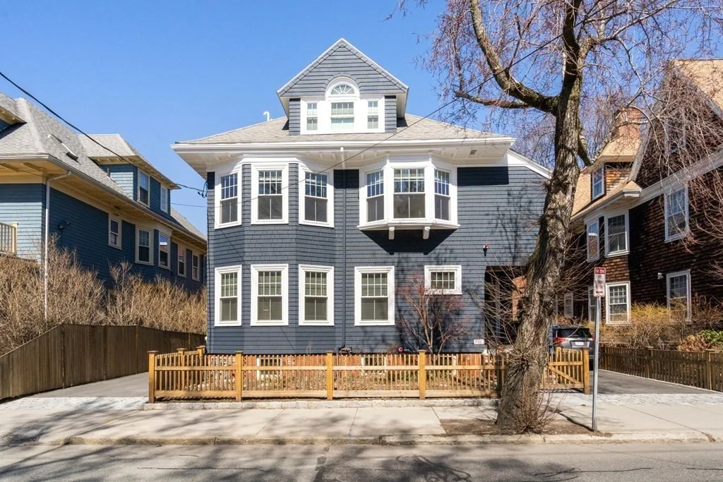 3 bed, 2 bath apartment for rent at 35 Upland Rd Unit 1, Porter Square