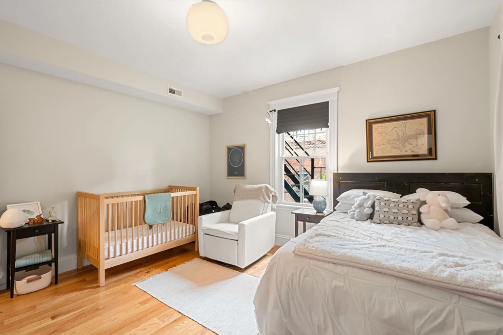 3 bed, 2 bath apartment for rent at 35 Upland Rd Unit 2, Porter Square — photo 11 of 21