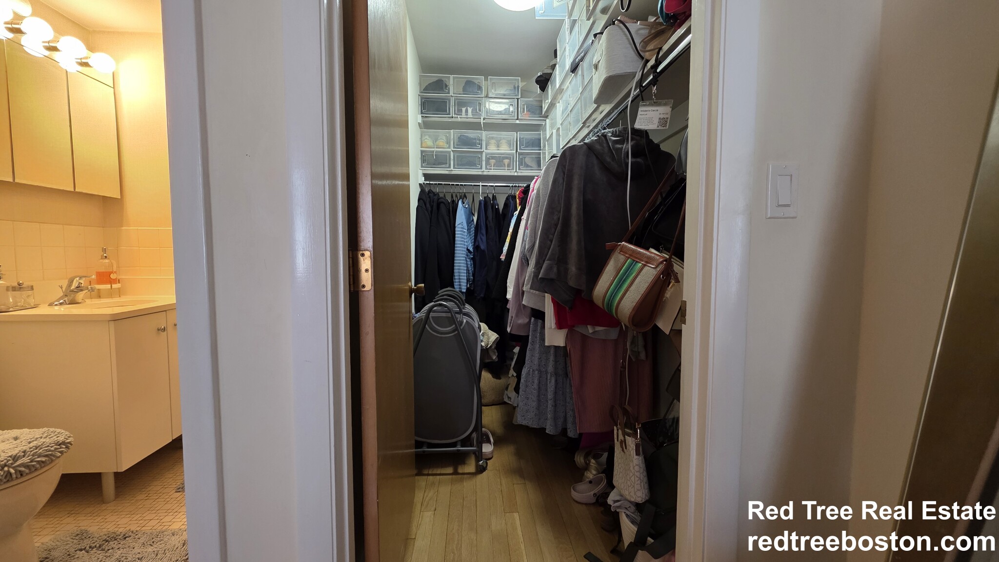 2 bed, 2 bath apartment for rent at 35 Vernon St Unit 205, Coolidge Corner — photo 2 of 25