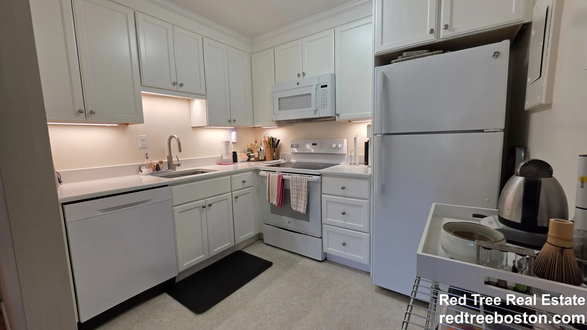 1 bed, 1 bath apartment for rent at 35 Vernon St Unit 206, Coolidge Corner — photo 3 of 11