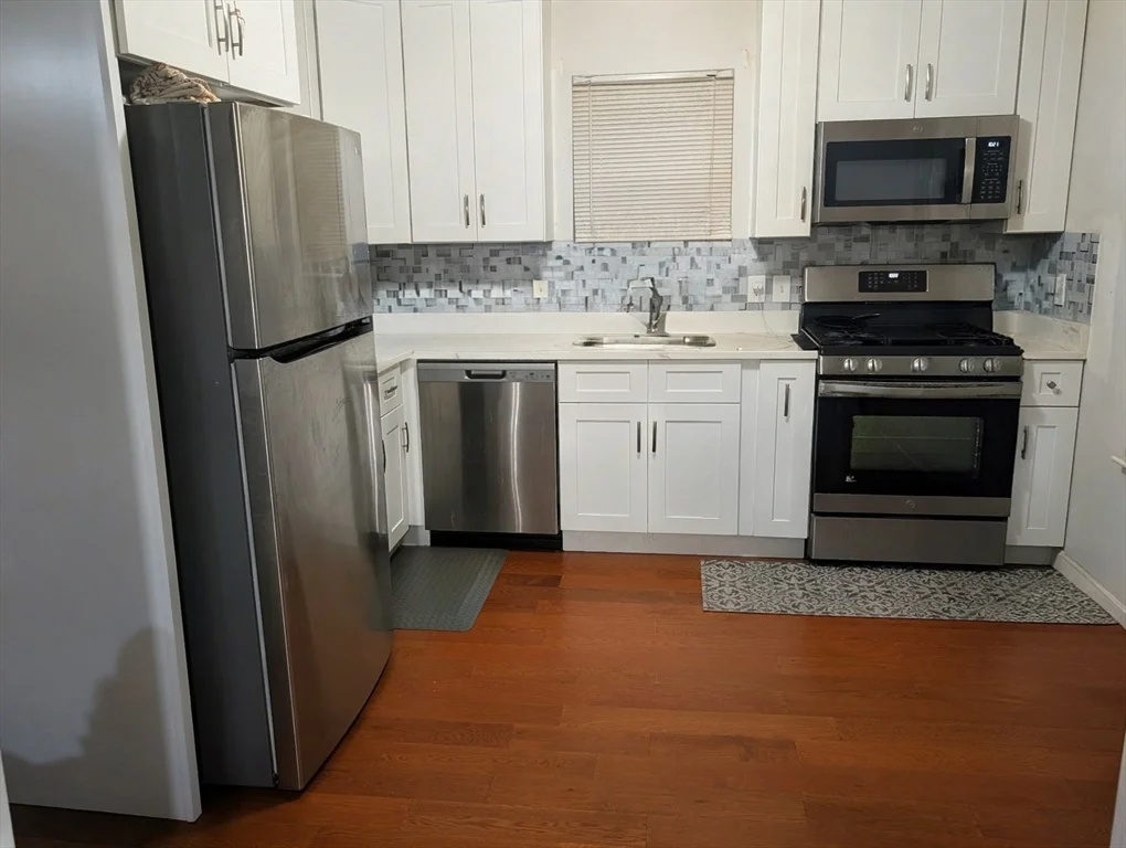 3 bed, 2 bath apartment for rent at 35 Violetwood Circle, Marlborough — photo 6 of 18
