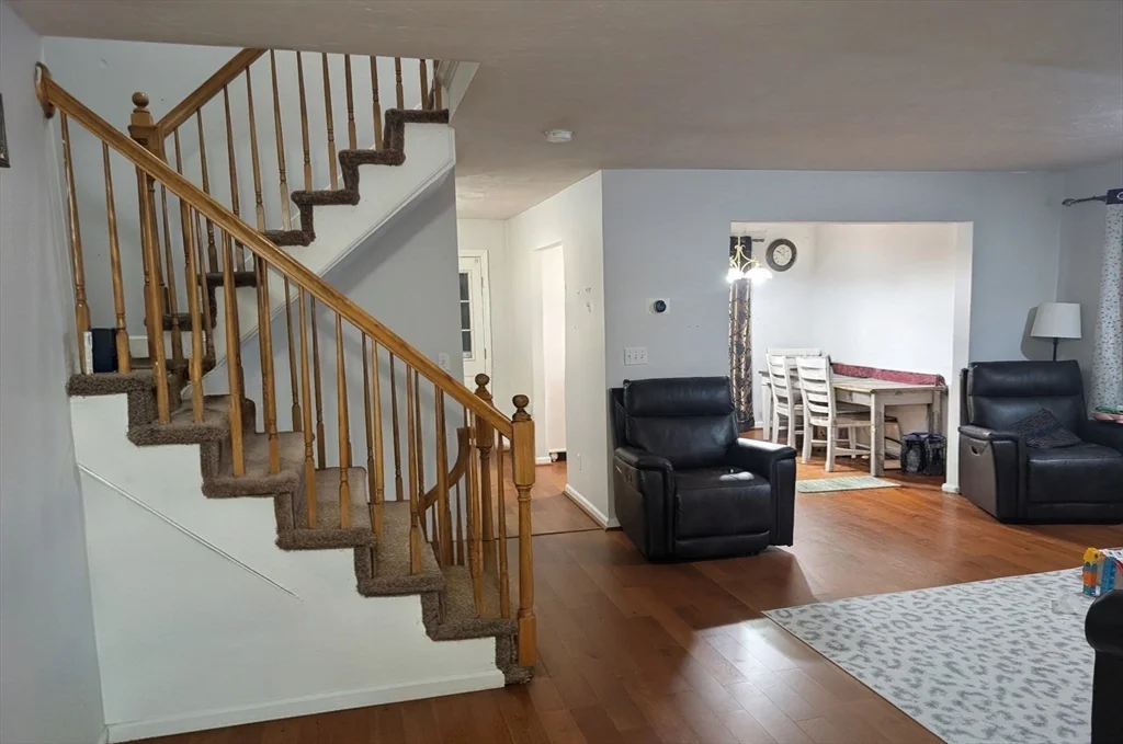 3 bed, 2 bath apartment for rent at 35 Violetwood Circle, Marlborough — photo 4 of 18
