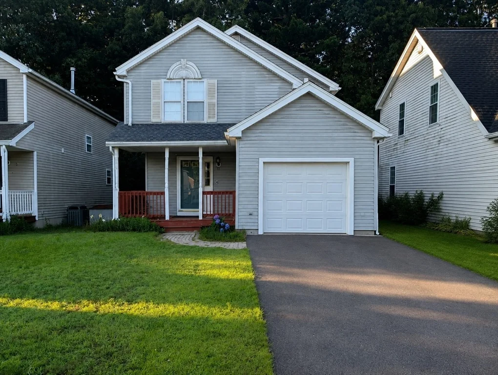 3 bed, 2 bath apartment for rent at 35 Violetwood Circle, Marlborough — photo 1 of 18