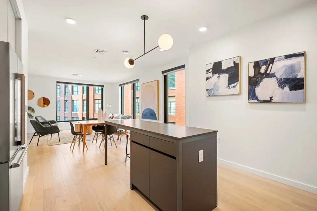 3 bed, 2 bath apartment for rent at 35 W 2nd Unit 210, South Boston — photo 10 of 35