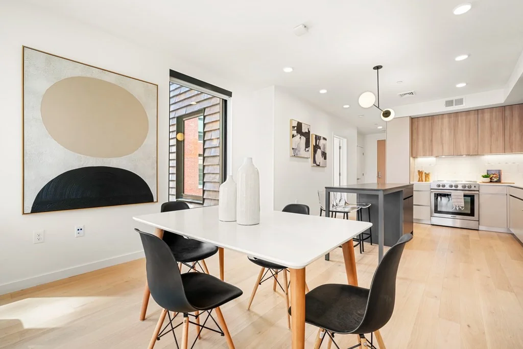 3 bed, 2 bath apartment for rent at 35 W 2nd Unit 210, South Boston — photo 13 of 35