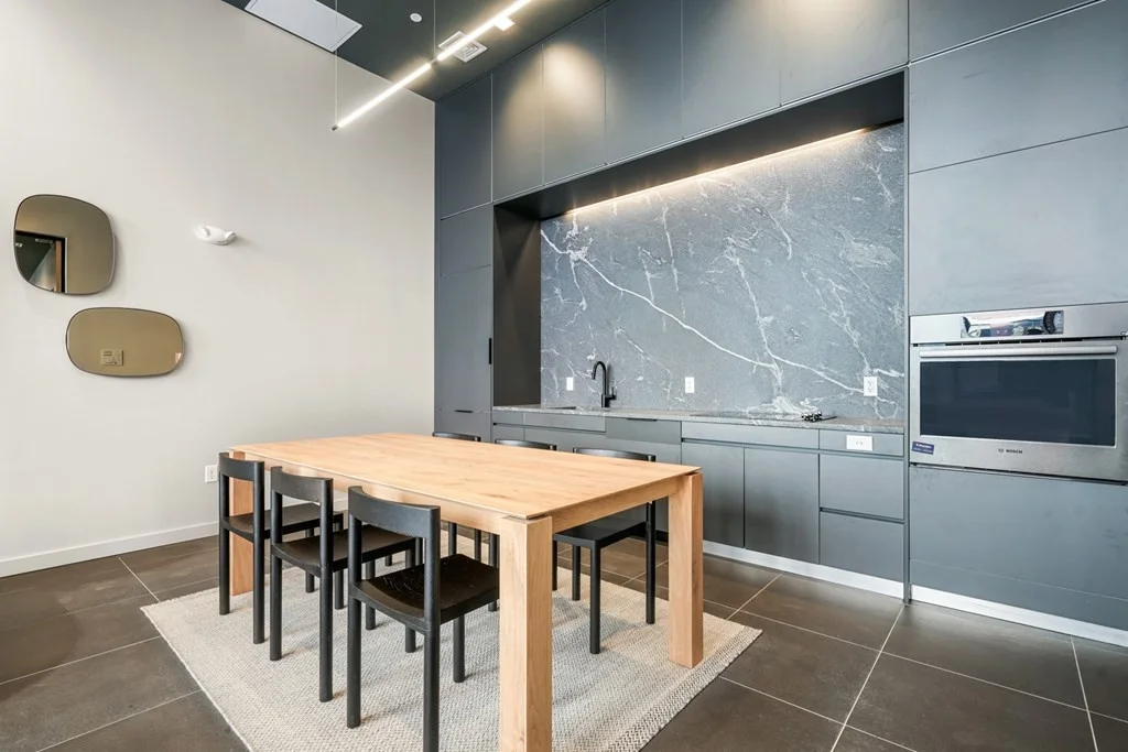 3 bed, 2 bath apartment for rent at 35 W 2nd Unit 510, South Boston — photo 33 of 35