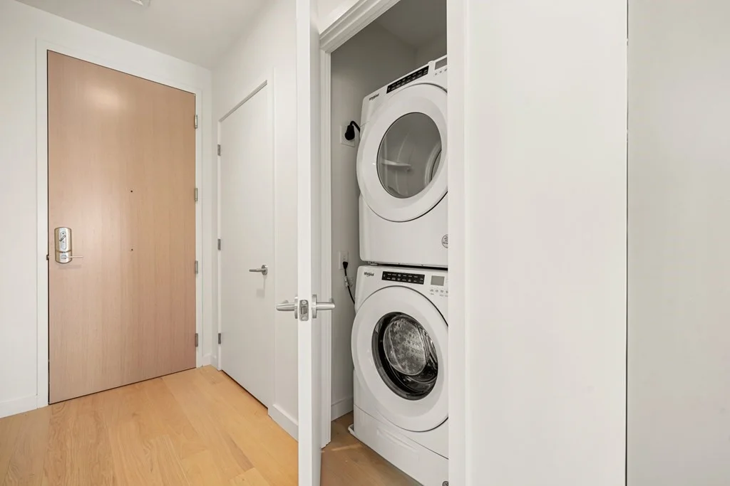 3 bed, 2 bath apartment for rent at 35 W 2nd Unit 510, South Boston — photo 30 of 35