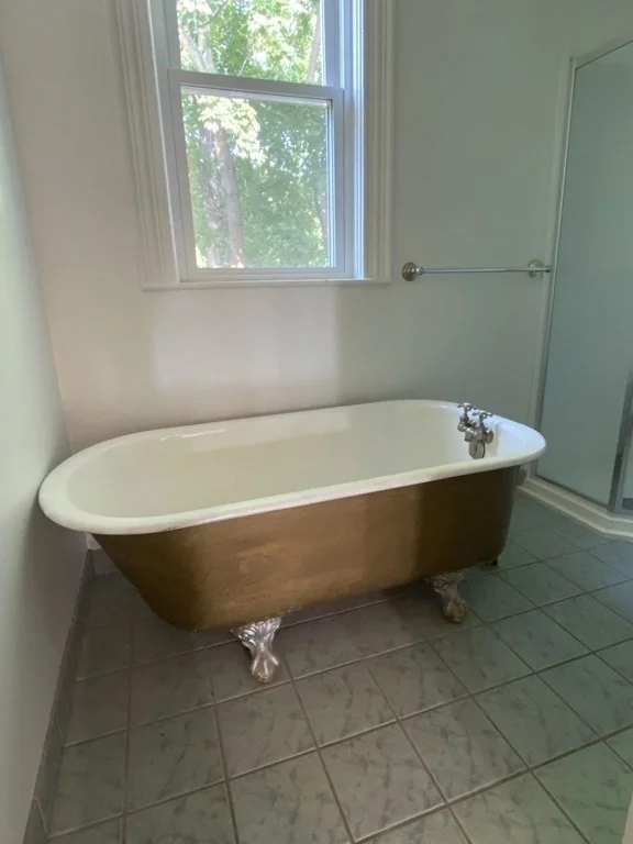 3 bed, 1 bath apartment for rent at 35 Waldeck Unit 2, Dorchester — photo 16 of 20