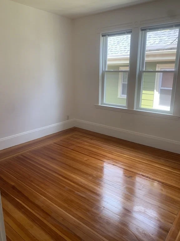 3 bed, 1 bath apartment for rent at 35 Waldeck Unit 2, Dorchester — photo 13 of 20