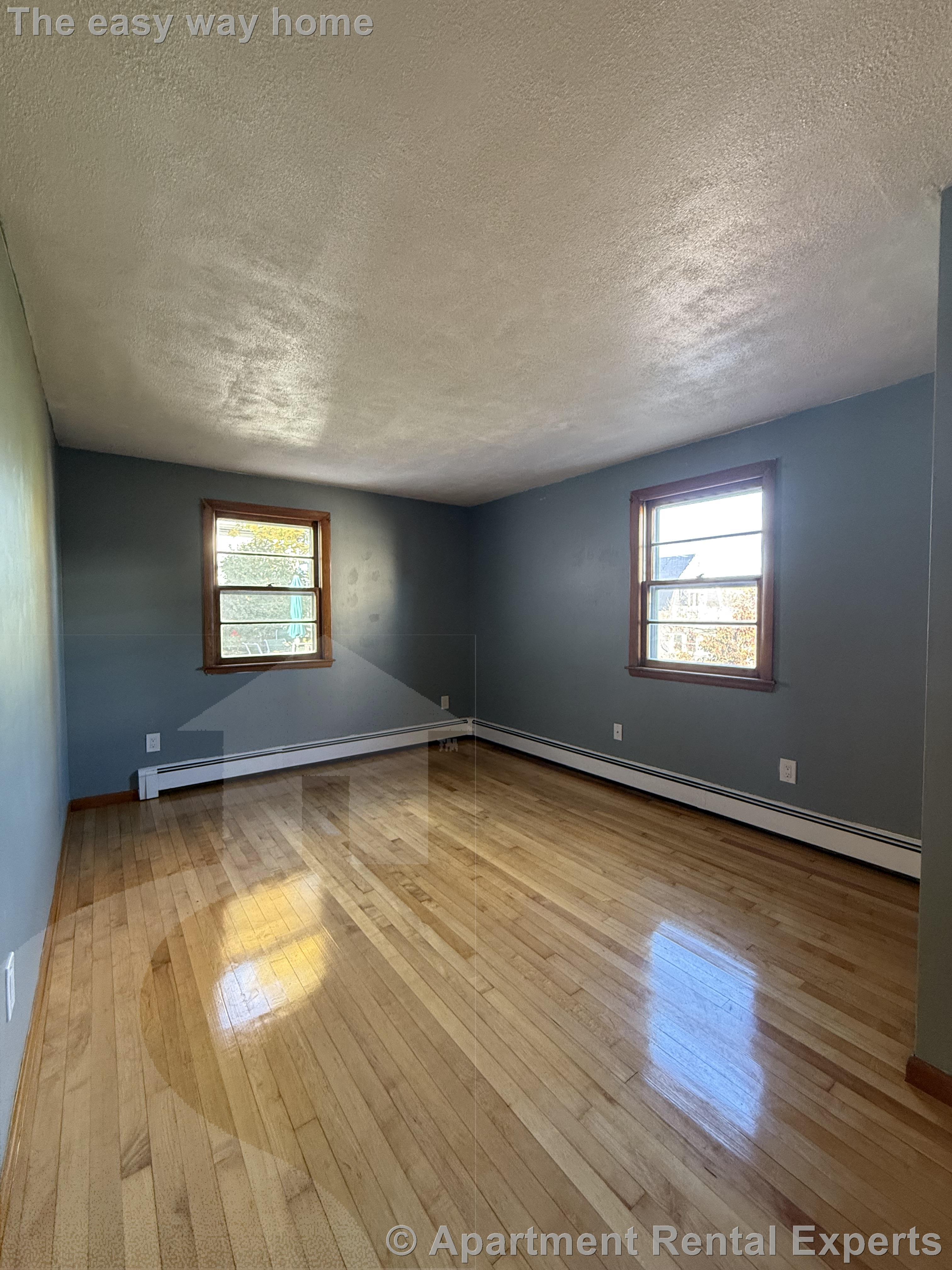 3 bed, 1 bath apartment for rent at 35 Ware St Unit 1, Teele Square — photo 9 of 12