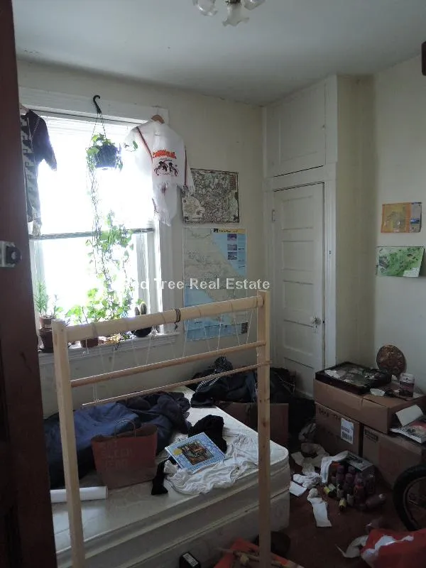 4 bed, 2 bath apartment for rent at 35 Waverly St Unit 2, Allston — photo 3 of 9