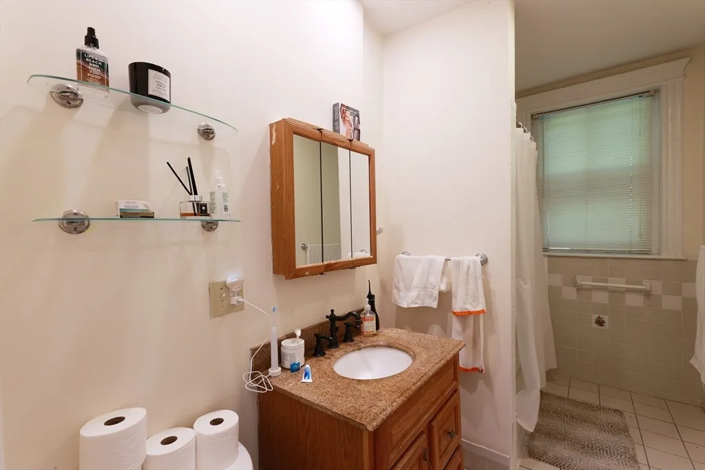 2 bed, 1 bath apartment for rent at 35 Westbourne Ter Unit 2, Corey Hill — photo 14 of 26