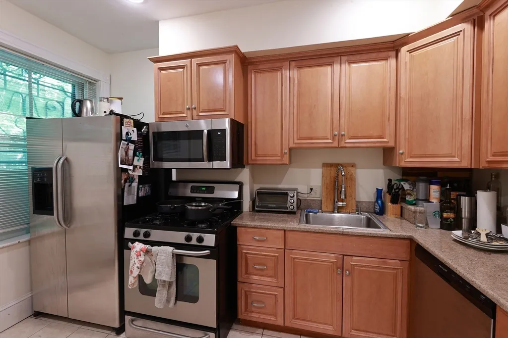2 bed, 1 bath apartment for rent at 35 Westbourne Ter Unit 2, Corey Hill — photo 21 of 26