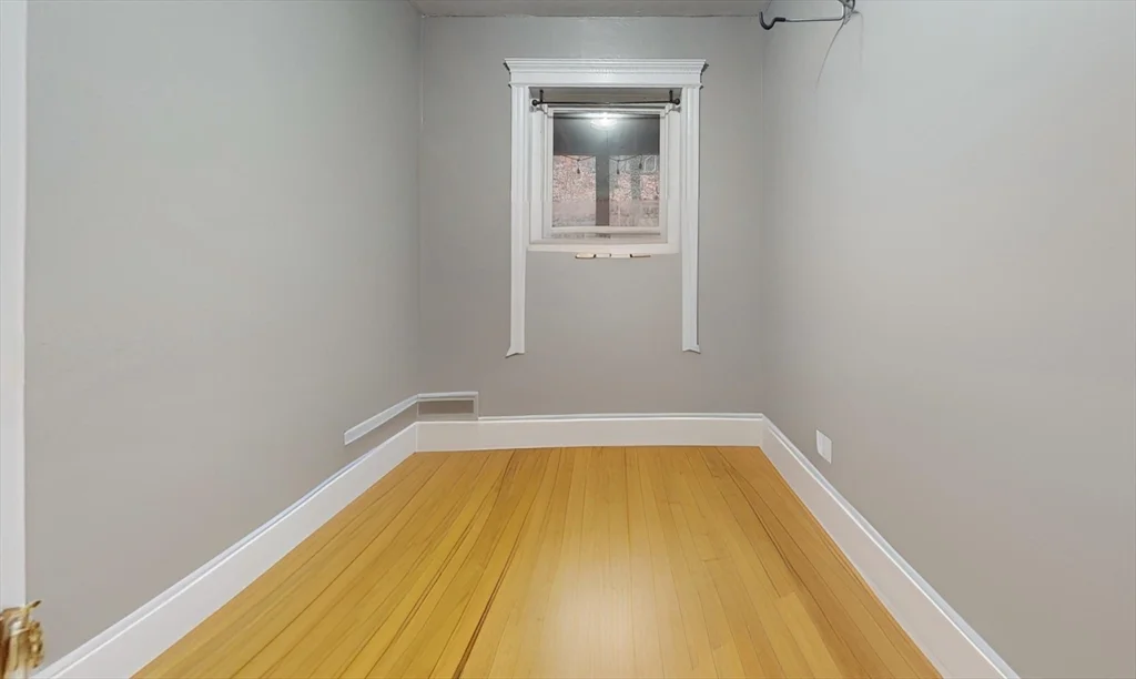 2 bed, 1 bath apartment for rent at 35 Westbourne Terrace   Unit 4, Coolidge Corner — photo 7 of 9