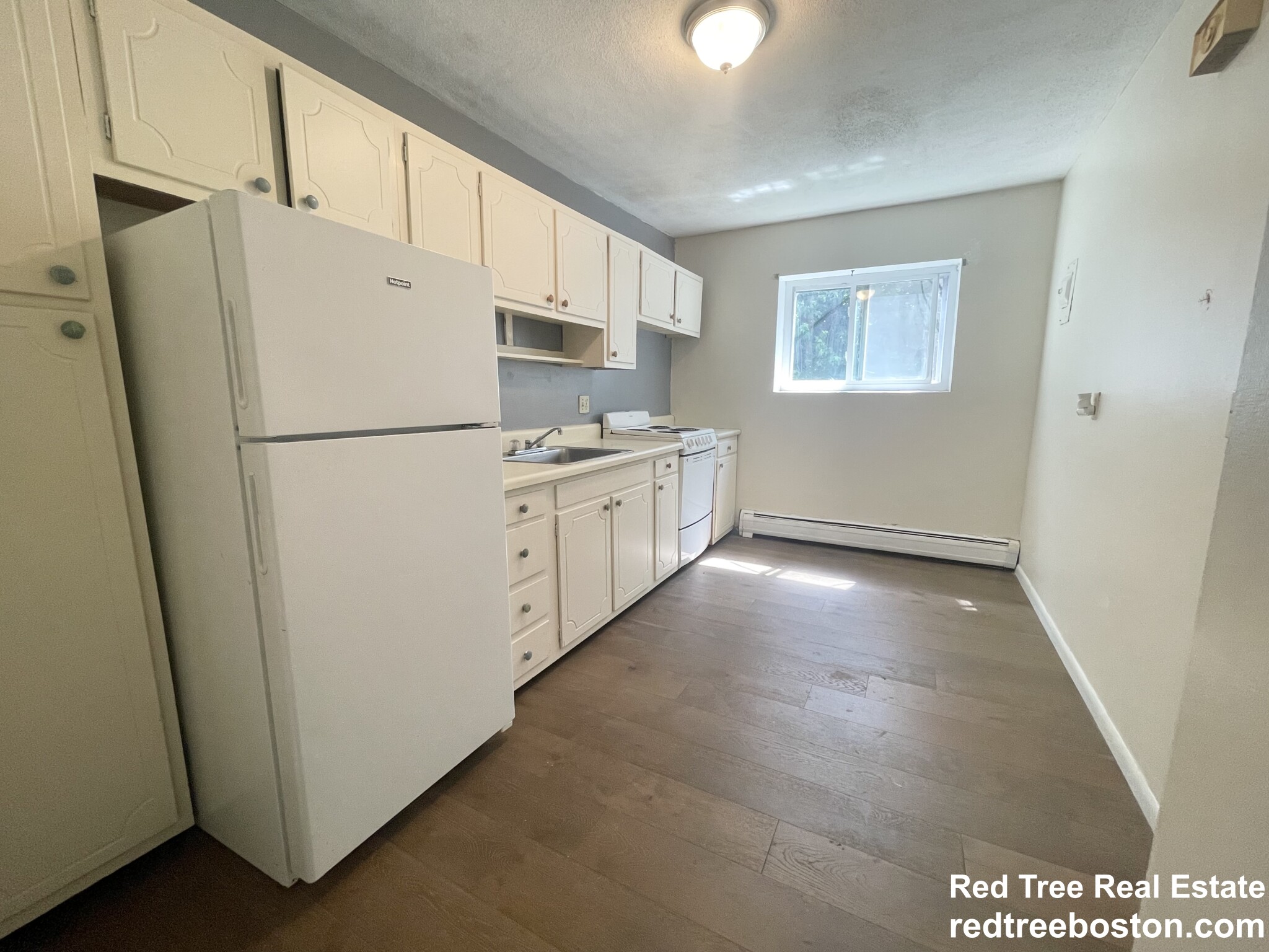 2 bed, 1 bath apartment for rent at 35 Westgate Rd Unit 4, Chestnut Hill — photo 1 of 30