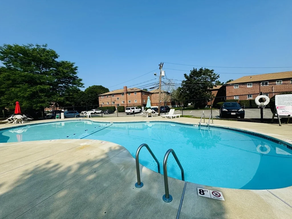 2 bed, 1 bath apartment for rent at 35 Westgate Rd Unit 6, Chestnut Hill — photo 8 of 28