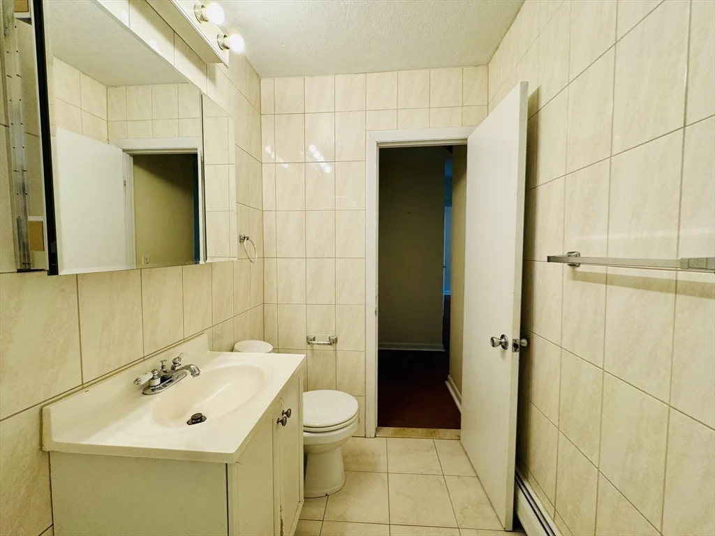 2 bed, 1 bath apartment for rent at 35 Westgate Rd Unit 6, Chestnut Hill — photo 26 of 28