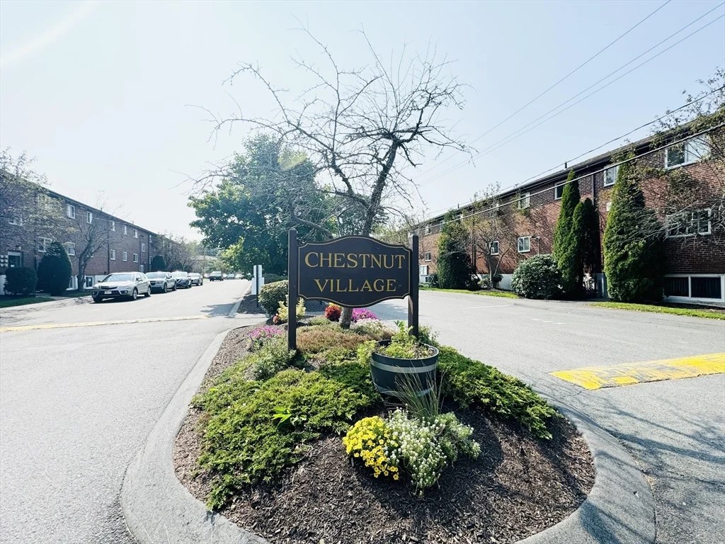 2 bed, 1 bath apartment for rent at 35 Westgate Rd Unit 6, Chestnut Hill