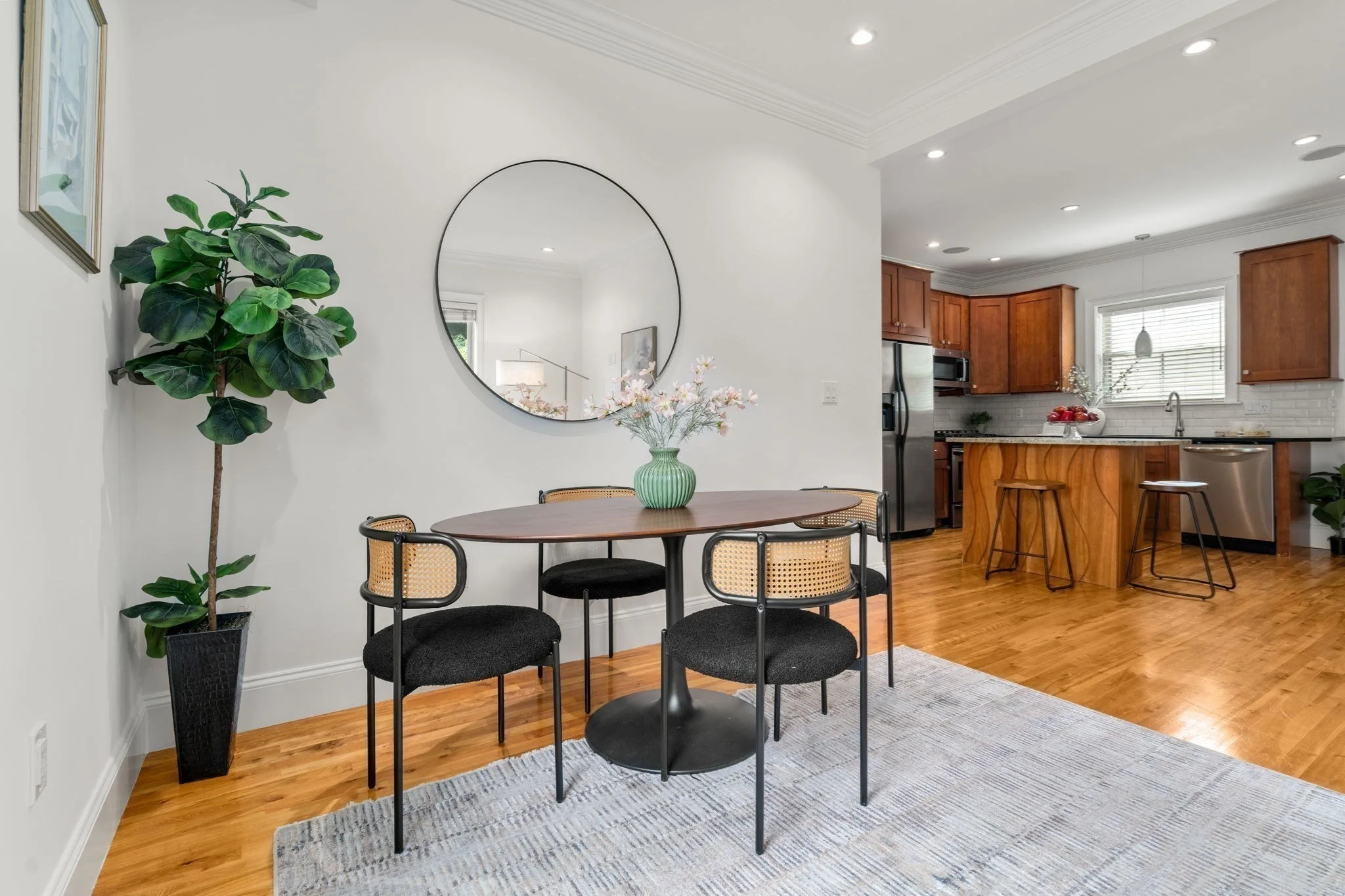 2 bed, 1 bath apartment for rent at 35 White Pl Unit 3A, Coolidge Corner — photo 4 of 15