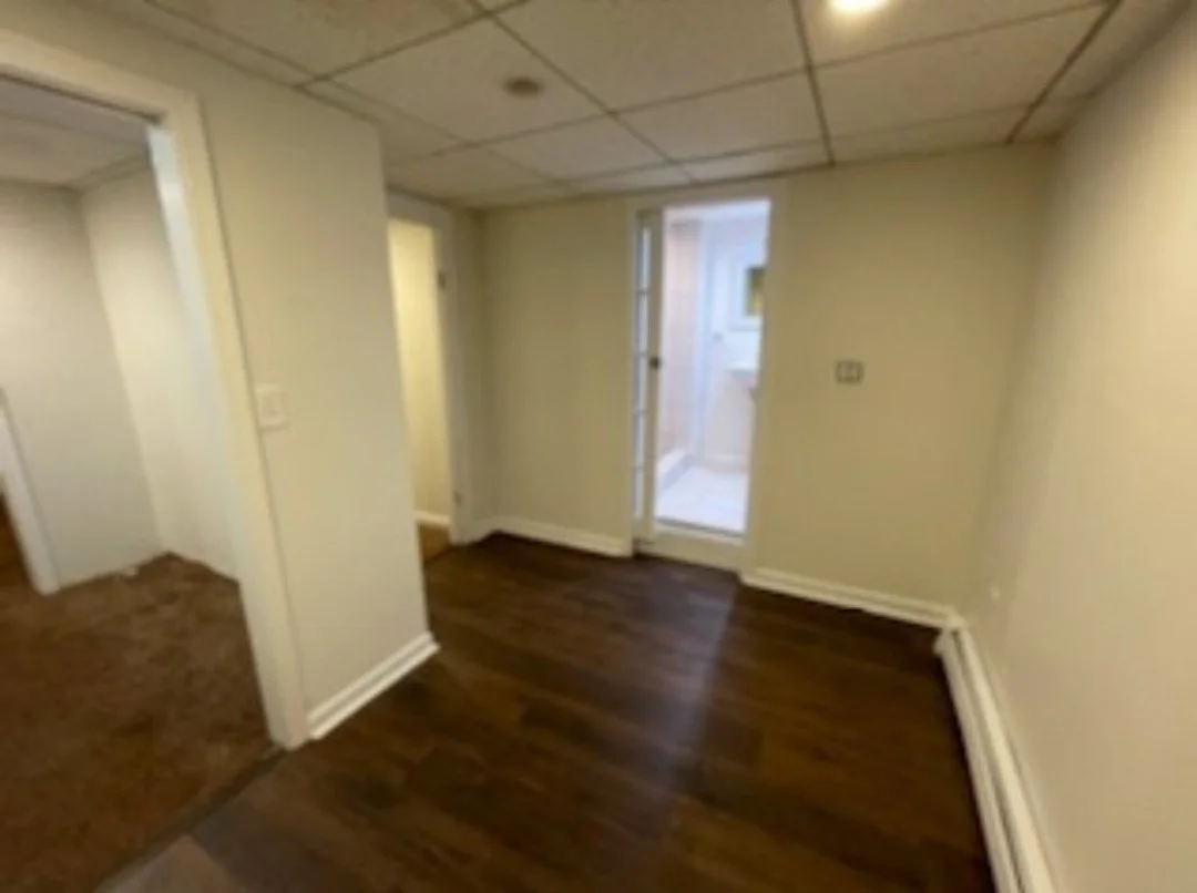 1 bed, 1 bath apartment for rent at 35 Williams Ave Unit 0, Hyde Park — photo 5 of 10