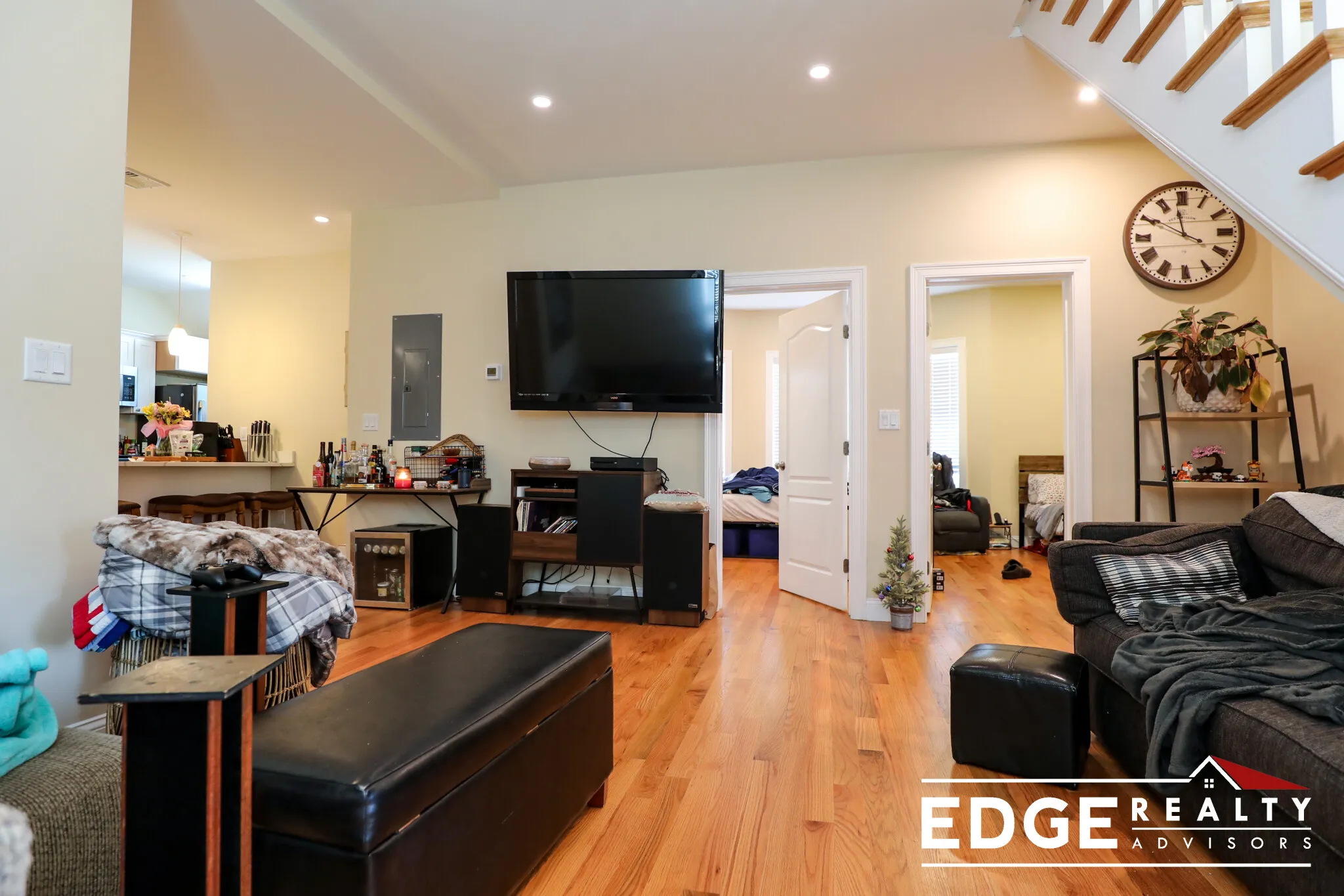 4 bed, 3 bath apartment for rent at 35 Winship St Unit 2, Brighton — photo 4 of 16