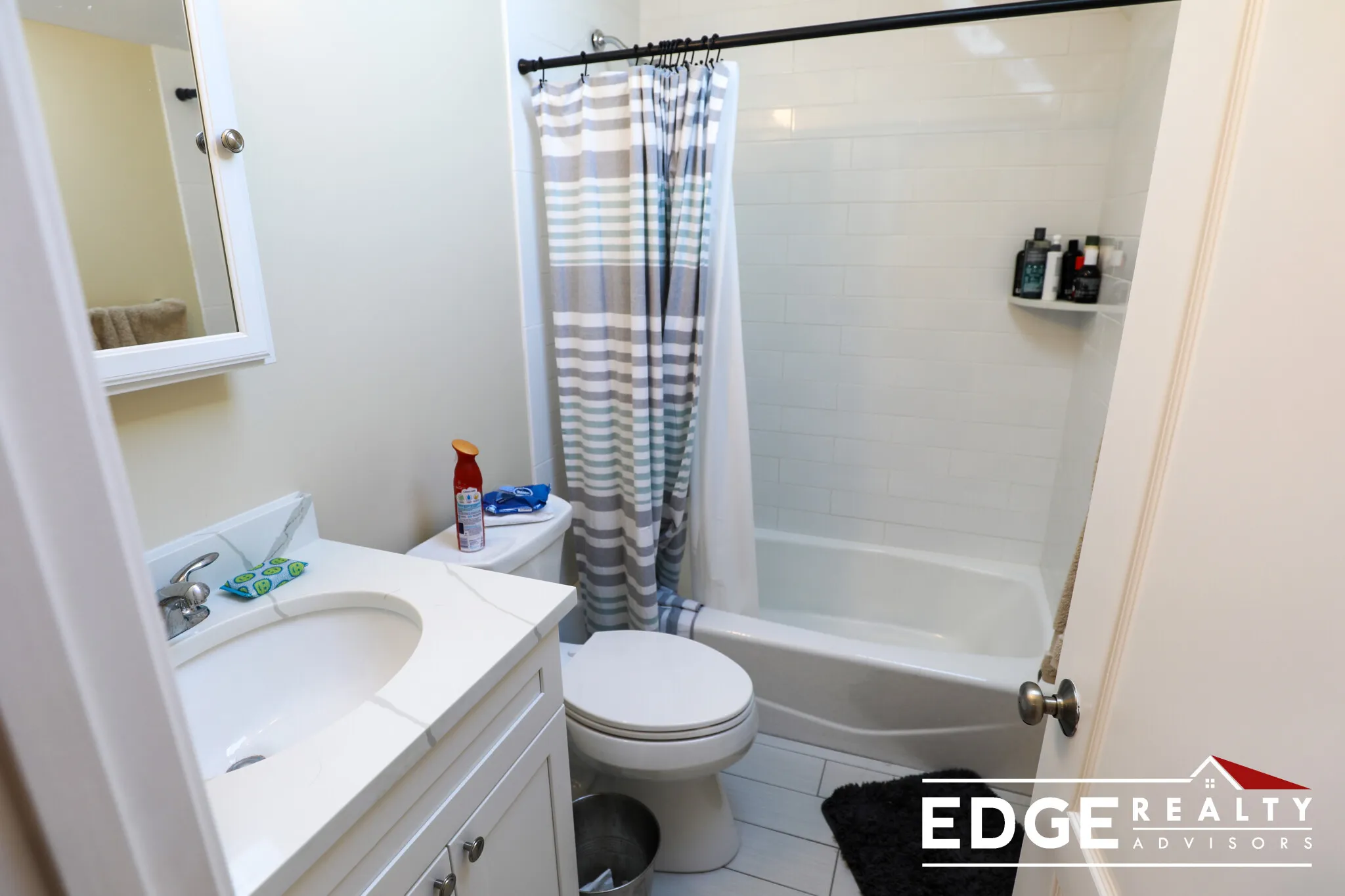 4 bed, 3 bath apartment for rent at 35 Winship St Unit 2, Brighton — photo 11 of 16