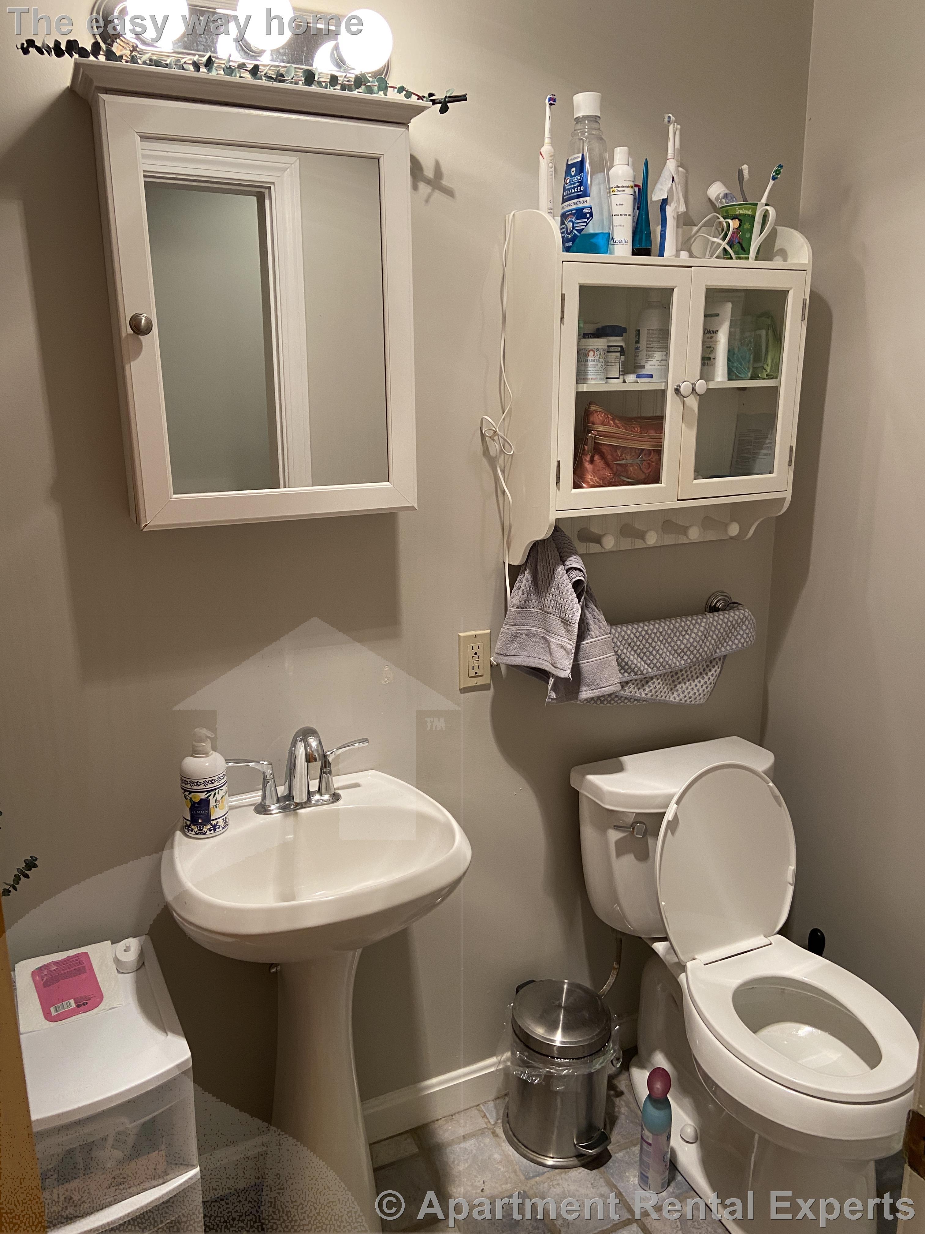 3 bed, 1 bath apartment for rent at 350 Allston St Unit 2, Cambridgeport — photo 10 of 11