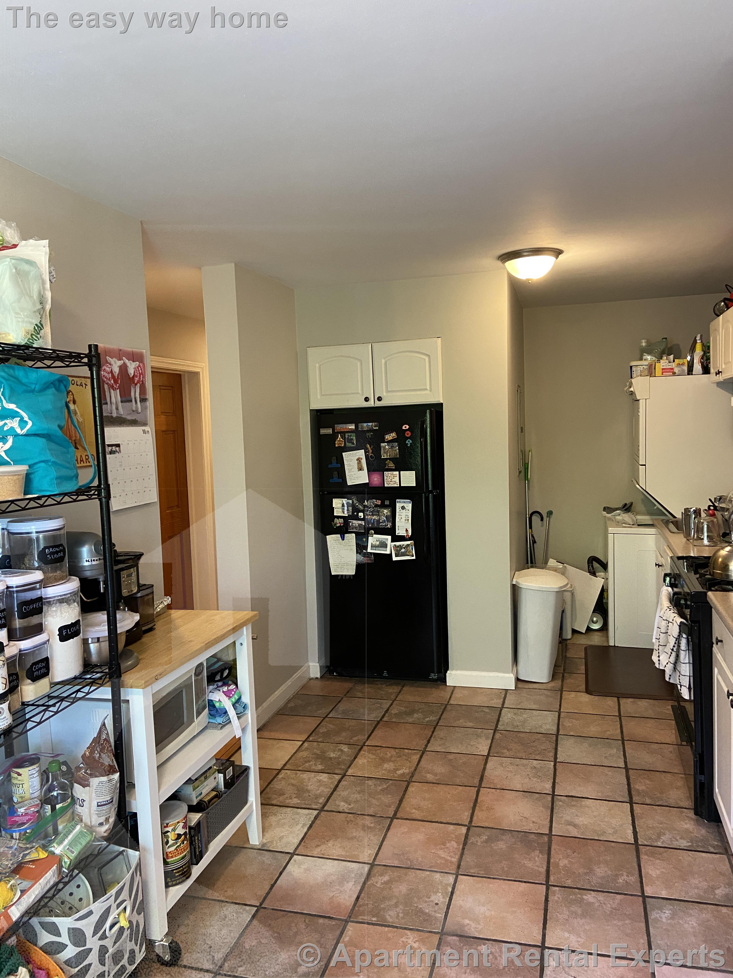 3 bed, 1 bath apartment for rent at 350 Allston St Unit 2, Cambridgeport — photo 4 of 11