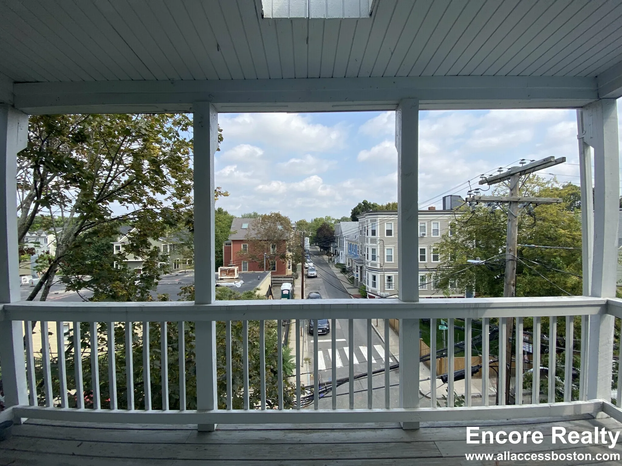 3 bed, 1 bath apartment for rent at 350 Allston St Unit 3, Cambridgeport — photo 4 of 16