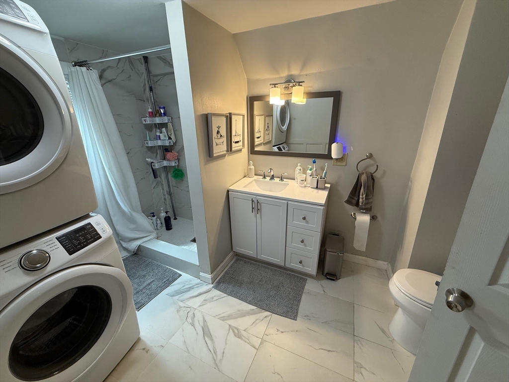 4 bed, 1 bath apartment for rent at 350 Dorchester St Unit 1, South Boston — photo 10 of 31