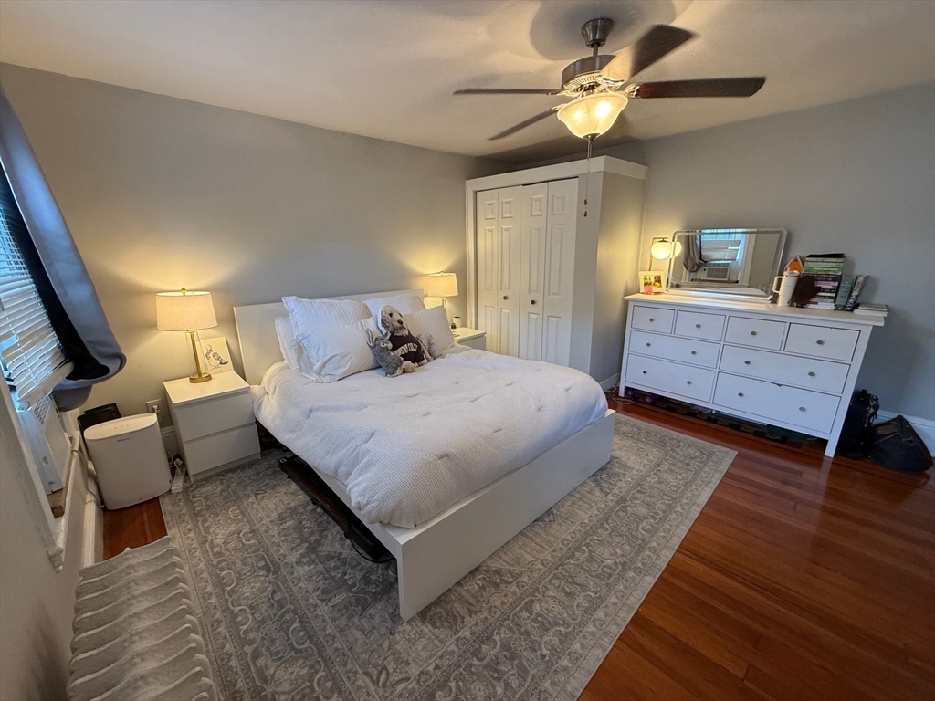 4 bed, 1 bath apartment for rent at 350 Dorchester St Unit 1, South Boston — photo 15 of 31
