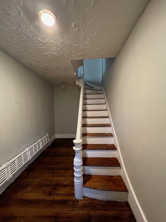 4 bed, 1 bath apartment for rent at 350 Dorchester St Unit 1, South Boston — photo 29 of 31
