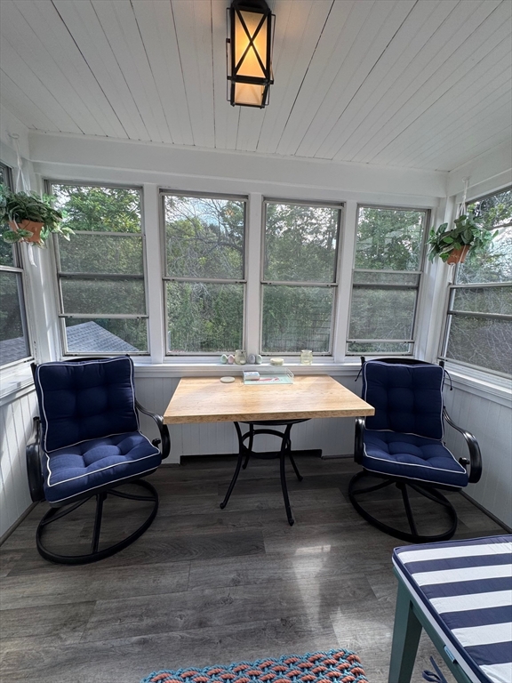 2 bed, 1 bath apartment for rent at 350 Jefferson Ave Unit 2, Salem — photo 23 of 34