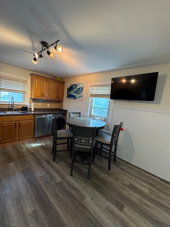 2 bed, 1 bath apartment for rent at 350 Jefferson Ave Unit 2, Salem — photo 16 of 34