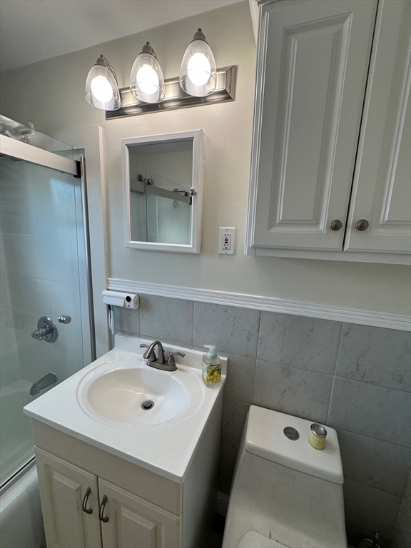 2 bed, 1 bath apartment for rent at 350 Jefferson Ave Unit 2, Salem — photo 11 of 34