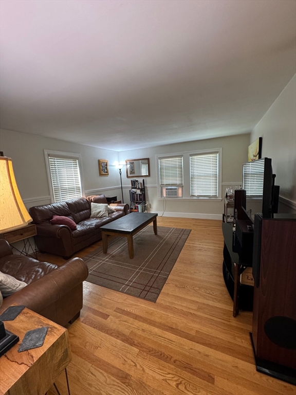 2 bed, 1 bath apartment for rent at 350 Jefferson Ave Unit 2, Salem — photo 18 of 34