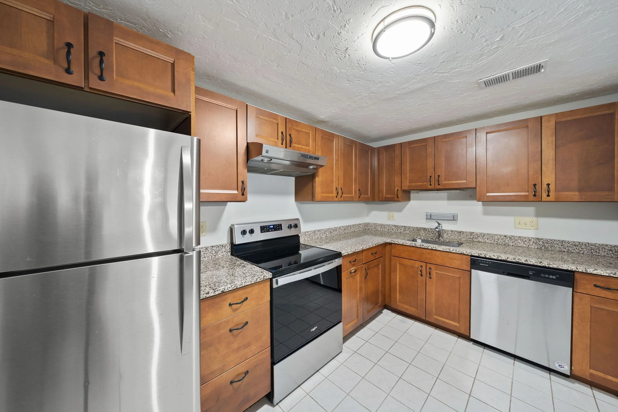 2 bed, 1 bath apartment for rent at 350 Neponset St Unit B, Canton — photo 6 of 23