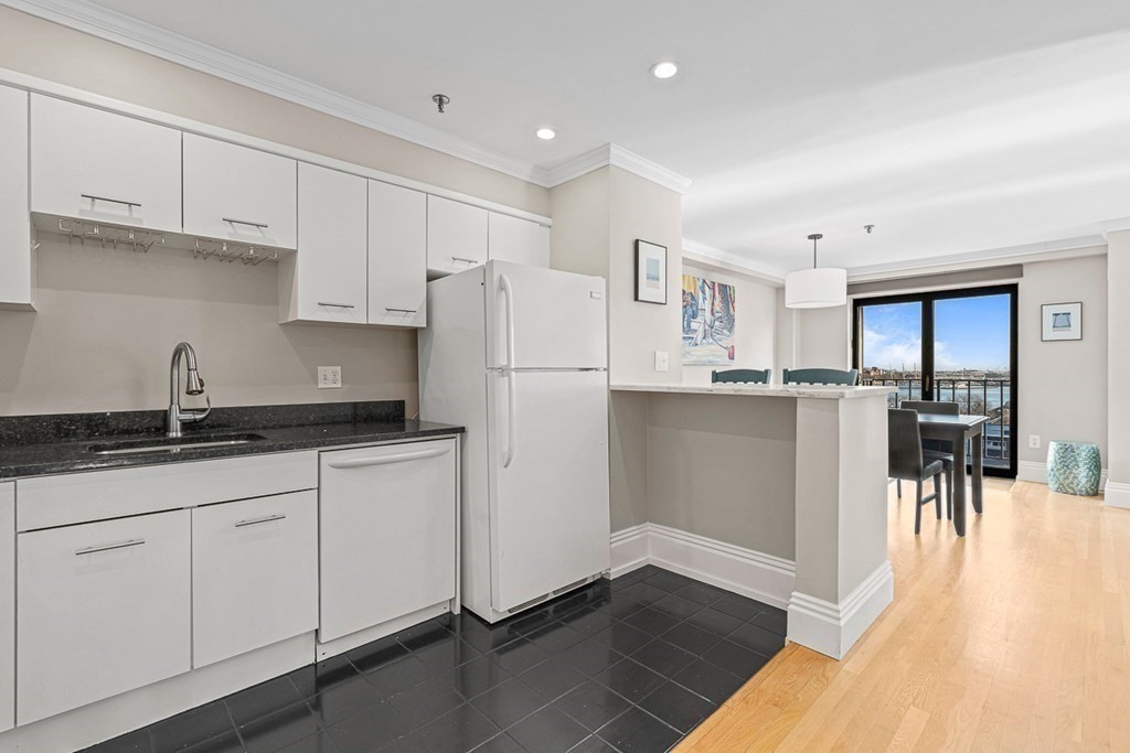 1 bed, 1 bath apartment for rent at 350 North St Unit 702, Waterfront — photo 13 of 24