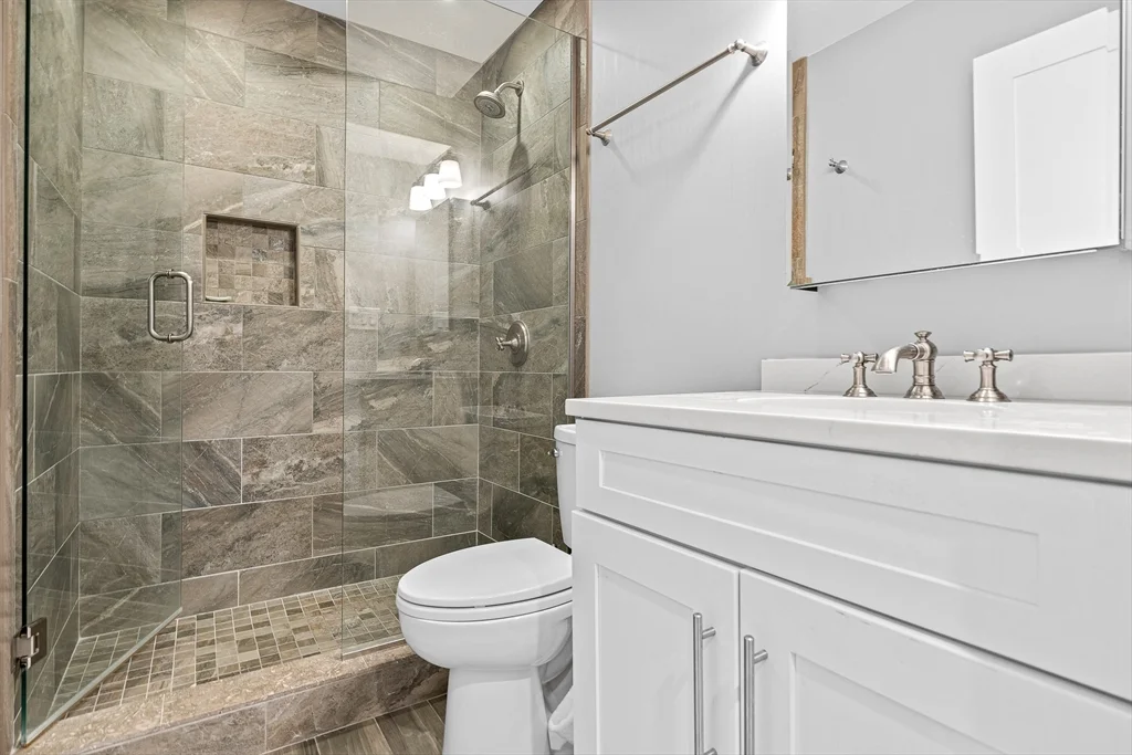 2 bed, 2 bath apartment for rent at 350 North St Unit 902, Boston — photo 17 of 24