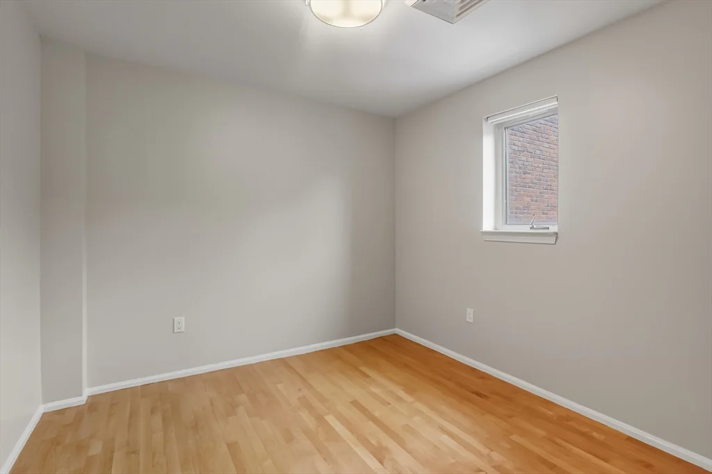2 bed, 1 bath apartment for rent at 350 North Unit 300, North End — photo 8 of 25