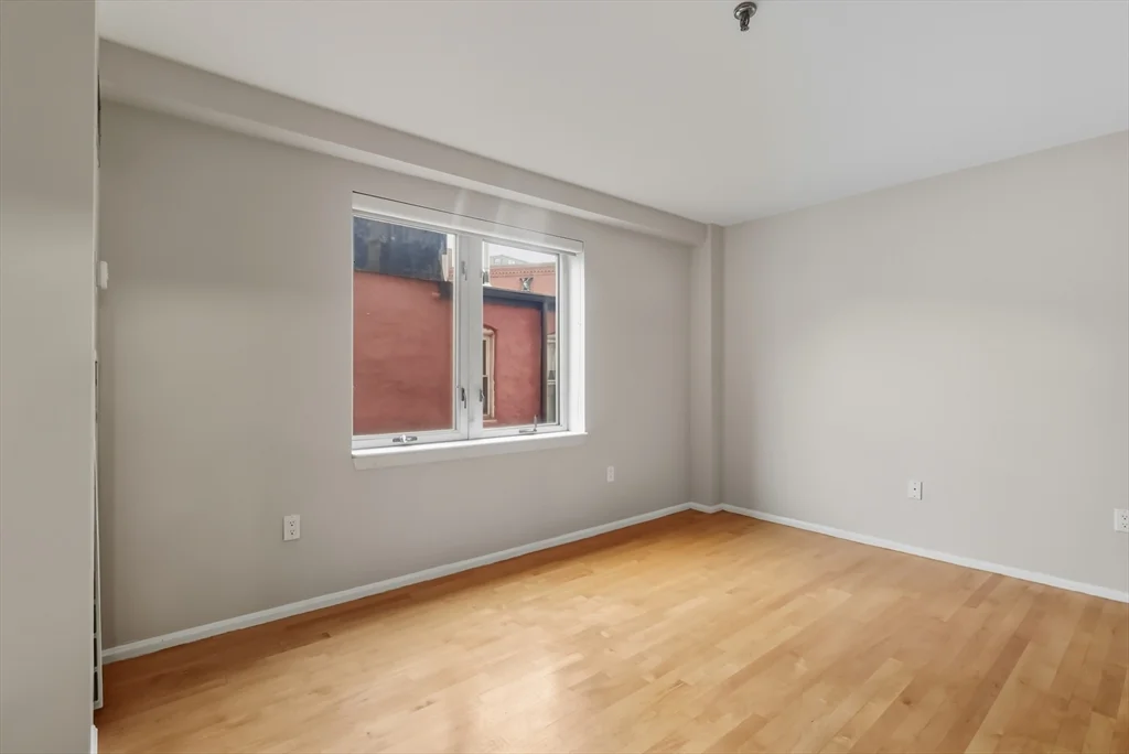 2 bed, 1 bath apartment for rent at 350 North Unit 300, North End — photo 14 of 25