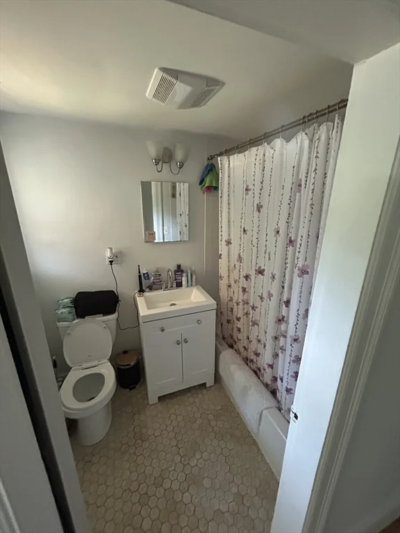 1 bed, 1 bath apartment for rent at 350 Plain St Unit 1L, Braintree — photo 10 of 13